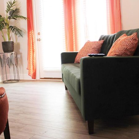 Quiet And Luxury Apartment - 10 Minutes From Ecu Winterville Dış mekan fotoğraf