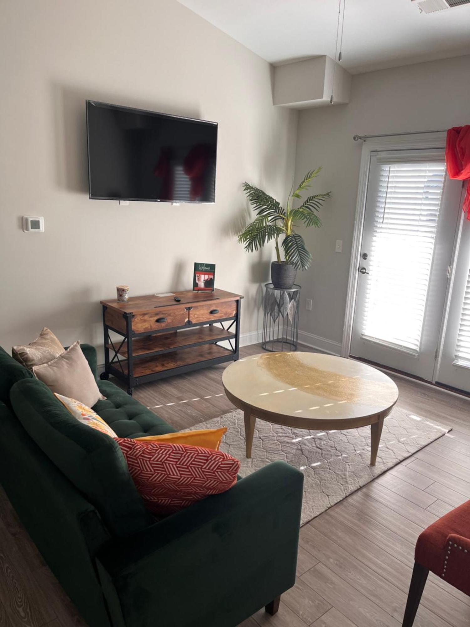 Quiet And Luxury Apartment - 10 Minutes From Ecu Winterville Dış mekan fotoğraf